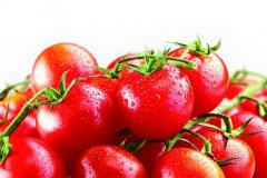 <b>西红柿熟着吃可降血压和胆固醇</b>